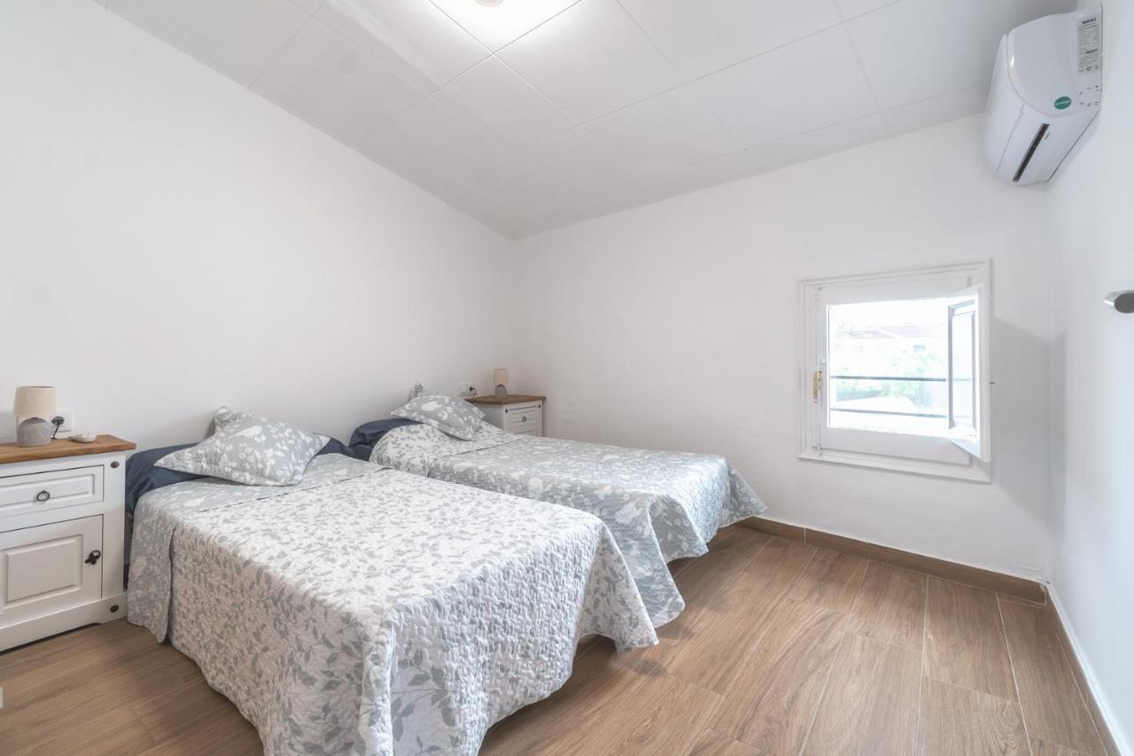 Newly Renovated Large Villa With Garden Castellón de Ampurias Exterior foto